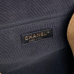 CHANEL 25S HOBO BAG 36 IN BROWN SUEDE AND BLACK CALFSKIN WITH GOLD HARDWARE - Image 8