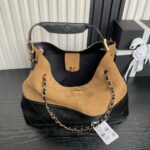 CHANEL 25S HOBO BAG 36 IN BROWN SUEDE AND BLACK CALFSKIN WITH GOLD HARDWARE - Image 11