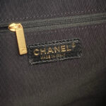 CHANEL 25S HOBO BAG 33 IN BROWN SUEDE AND BLACK CALFSKIN WITH GOLD HARDWARE - Image 18