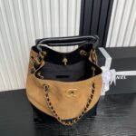 CHANEL 25S HOBO BAG 33 IN BROWN SUEDE AND BLACK CALFSKIN WITH GOLD HARDWARE - Image 12