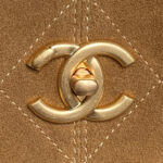 CHANEL 25S HOBO BAG 33 IN BROWN SUEDE AND BLACK CALFSKIN WITH GOLD HARDWARE - Image 4