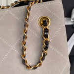 CHANEL 25S HOBO BAG 36 IN GREY SUEDE AND BLACK CALFSKIN WITH GOLD HARDWARE - Image 6
