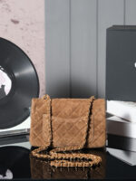 CHANEL 25S FLAP BAG 20 IN BROWN SUEDE WITH GOLD HARDWARE - Image 18