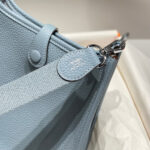 MINI NEO 18 EVELYNE BAG IN NEPAL BLUE GRAINED CALFSKIN - Image 15