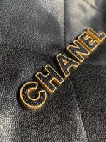 CHANEL BAG 25S 37 CM IN BLACK LAMBSKIN WITH GOLD HARDWARE - Image 13