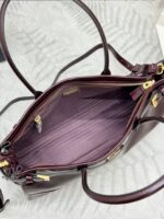 PRADA 25S BONNIE LARGE HANDBAG 38 IN BURGUNDY GLOSSY CALFSKIN GOLD HARDWARE - Image 14