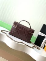 CHANEL 25S VANITY BAG 19.5 CM IN BURGUNDY BROWN LAMBSKIN - Image 6