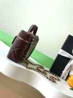 CHANEL 25S VANITY BAG 19.5 CM IN BURGUNDY BROWN LAMBSKIN - Image 12