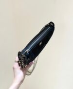 MESH POUCH 20 IN BLACK EFFECT LAMBSKIN WITH GOLD HARDWARE - Image 4