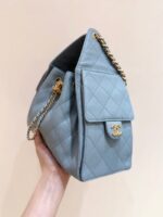 CHANEL 25S HOBO BAG 30 IN LIGHT BLUE CAVIAR WITH GOLD HARDWARE - Image 13
