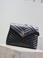 LOULOU LARGE 36 IN BLACK QUILTED CALFSKIN GOLD HARDWARE - Image 6