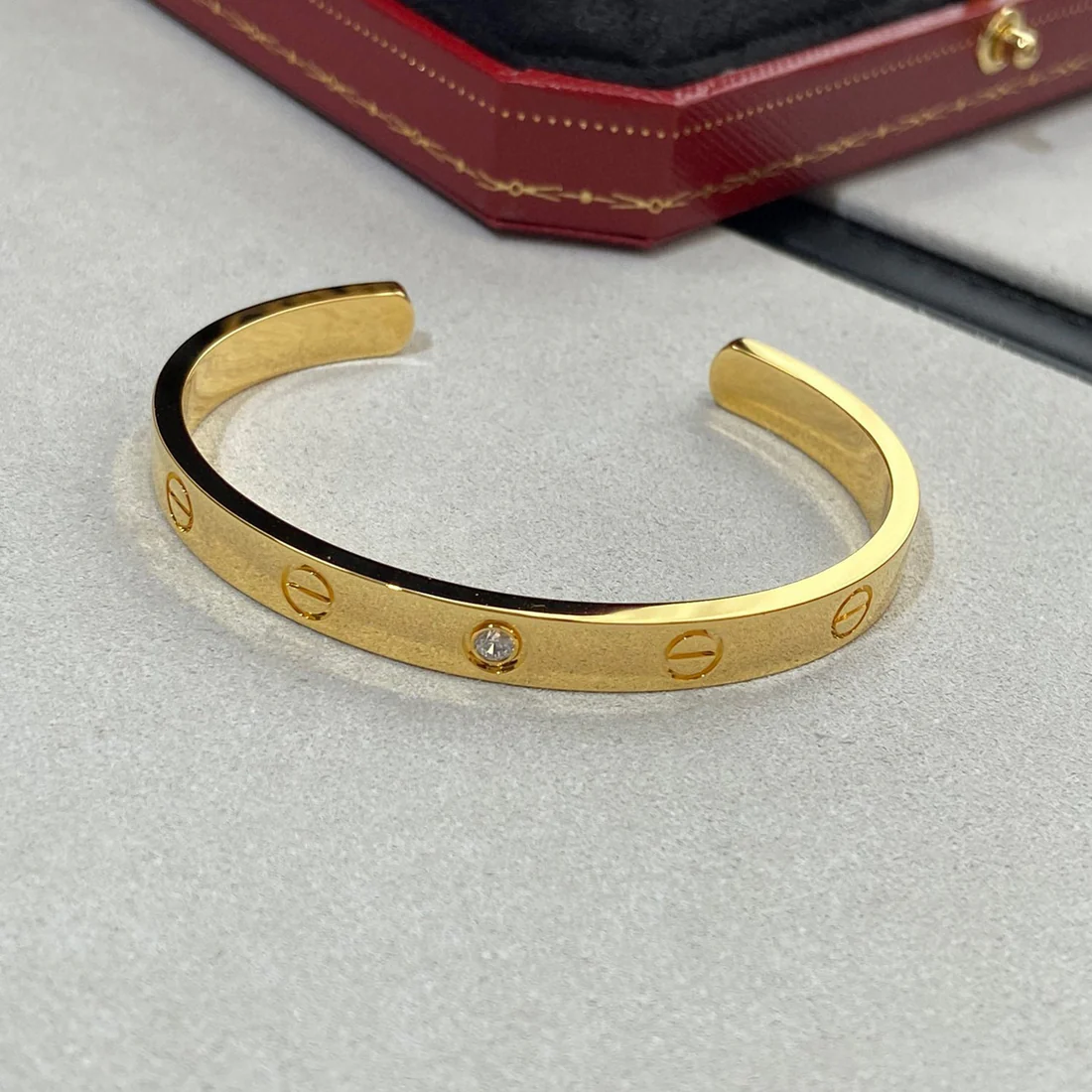 LOVE BRACELET 6.1MM 1 DIAMOND OPEN CUFF LOVE BRACELET 6.1MM 1 DIAMOND OPEN CUFF