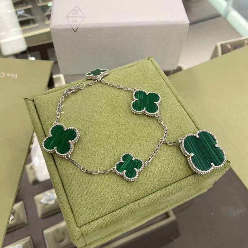 MAGIC CLOVER MALACHITE GOLD BRACELET 5 MOTIFS