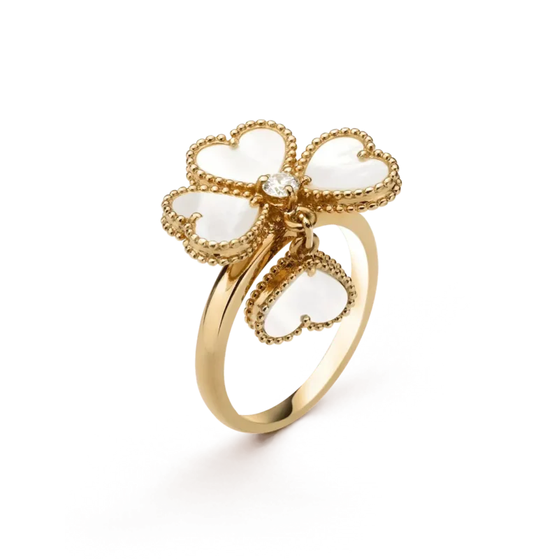 SWEET CLOVER WHITE MOP RING