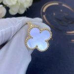 CLOVER WHITE MOP RING - Image 4