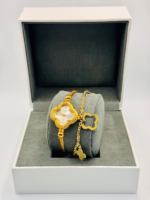 Van.cleef & Arpels Sweet Alhambra watch